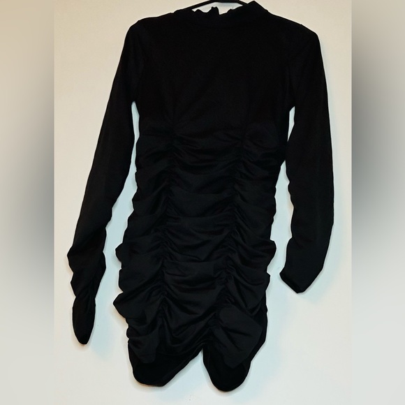 Black dress - Picture 1 of 2